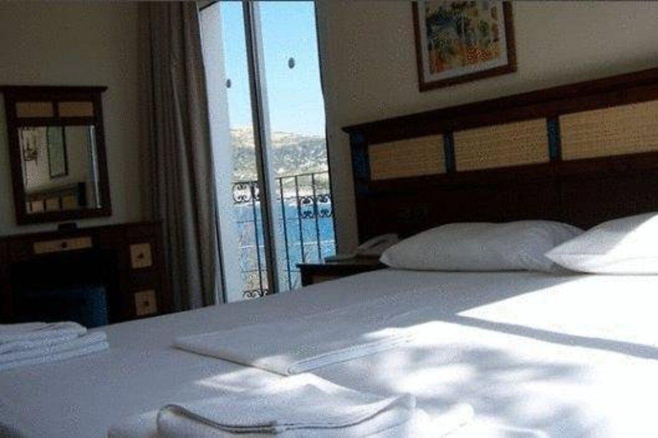 Foca Yali Hotel Luaran gambar